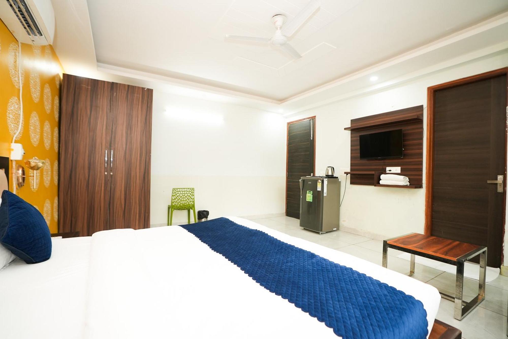 Hotel Tanvi Premium Residency Near Artemis Hospital, Gurugram à Gurgaon Extérieur photo