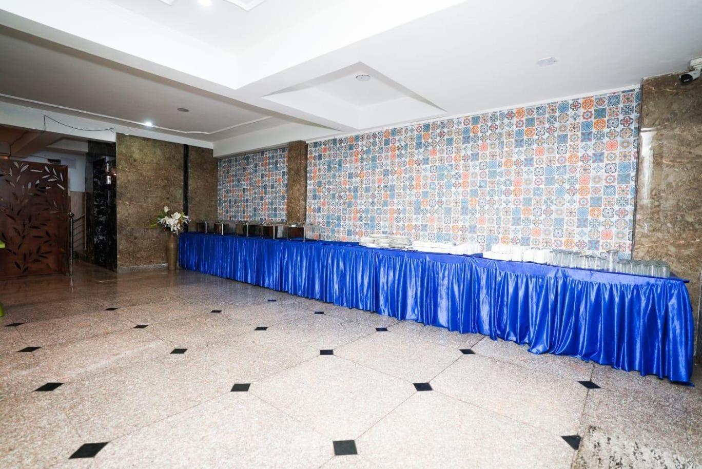 Hotel Tanvi Premium Residency Near Artemis Hospital, Gurugram à Gurgaon Extérieur photo